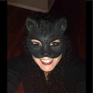 Meet your Posher, Carlyn